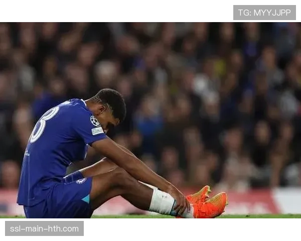 切尔西中卫科尔威尔因腿筋受伤确认赛季报销，对球队防线造成打击